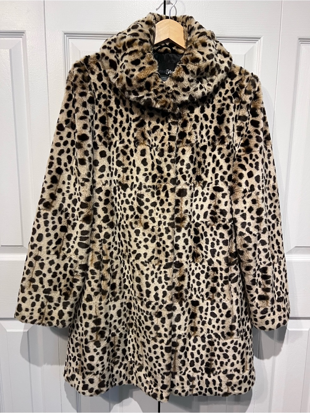East 5th Leopard Animal Print Round Collar Lined Faux Fur Coat Size L